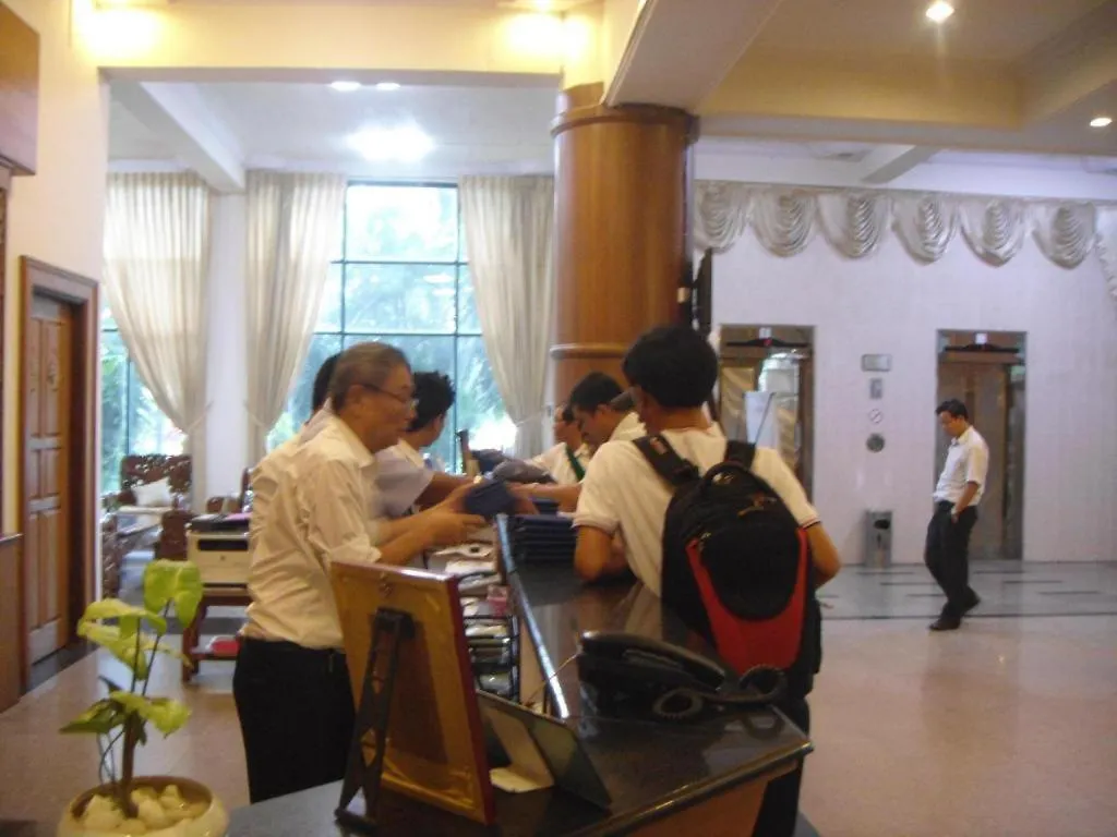 ***  Asia Plaza Hotel Rangoon Myanmar
